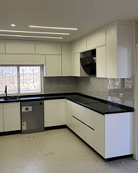 منزل وحديقة