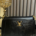 أزياء وموضة