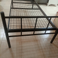 منزل وحديقة