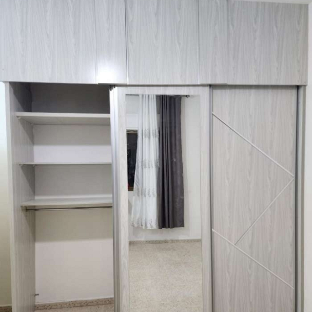 منزل وحديقة