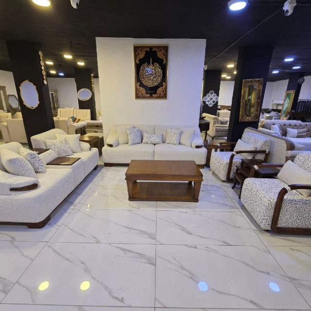 منزل وحديقة