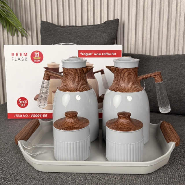 منزل وحديقة